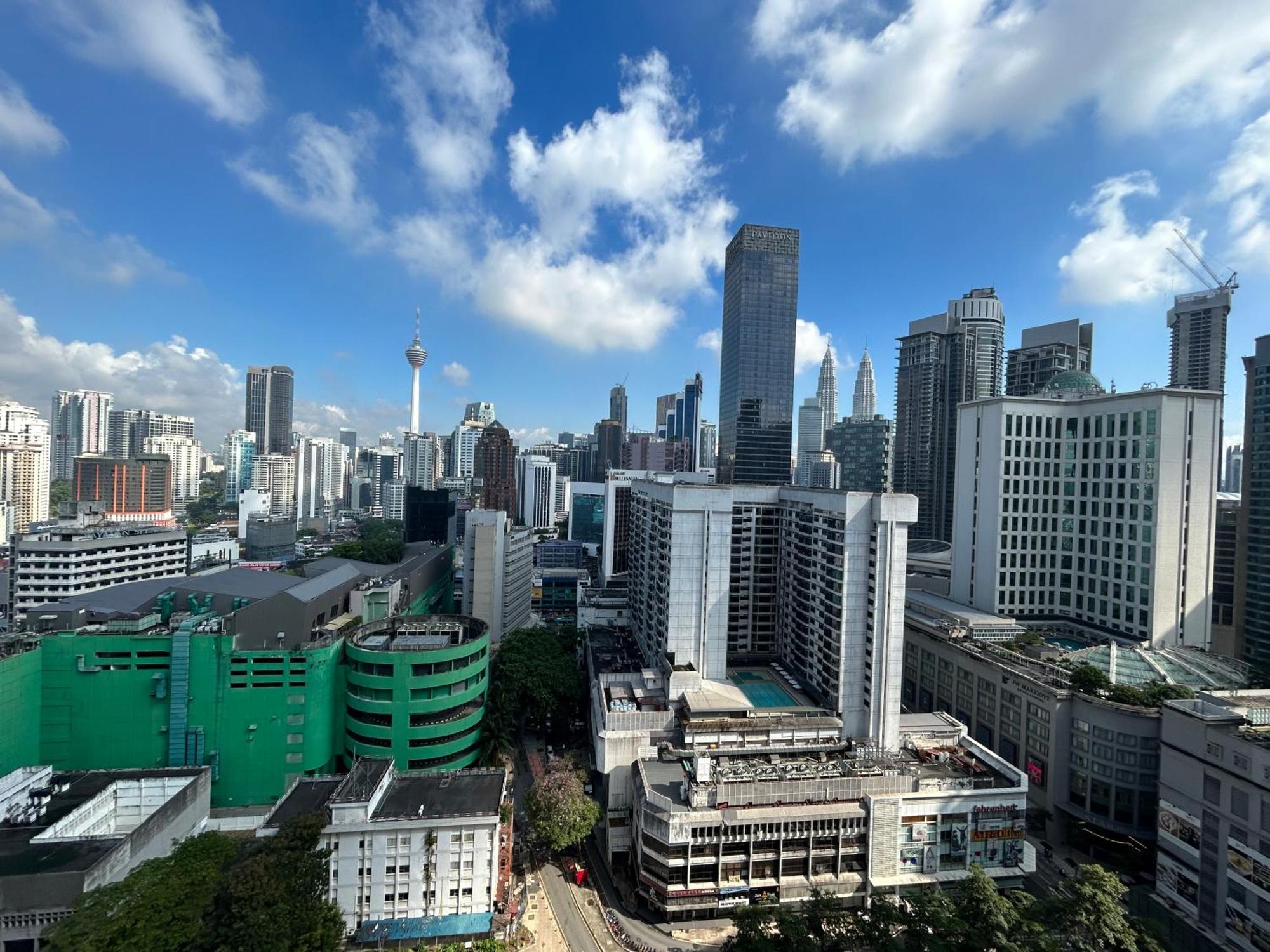 Axon Residence At Pavilion Klcc Kl Tower View By Kimiro Kuala Lumpur Exterior photo